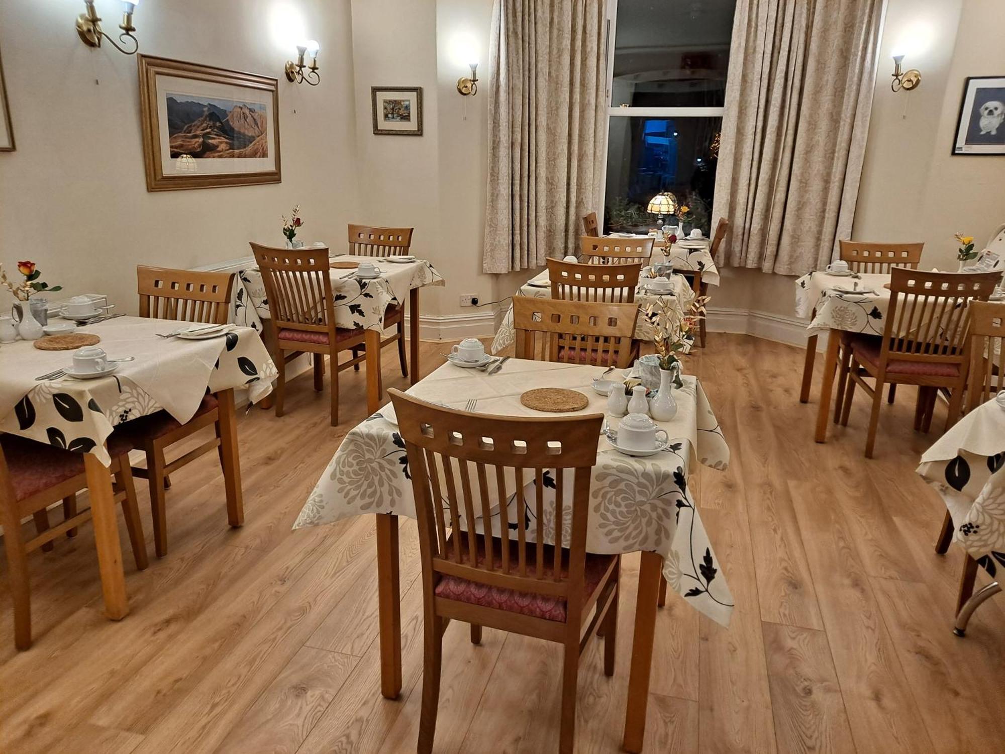 Somerset House B&B Grange-over-Sands Esterno foto