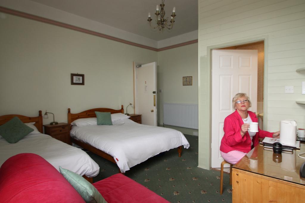 Somerset House B&B Grange-over-Sands Esterno foto